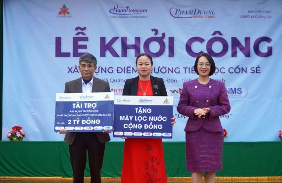 Hanoi Telecom conducts a series of activities towards the program “Class of Love”
