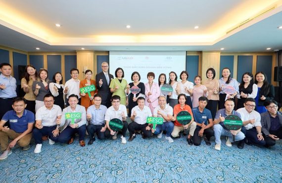 Hanoi Telecom’s Inclusion in Top 10 ESG Innovations in Vietnam 2024