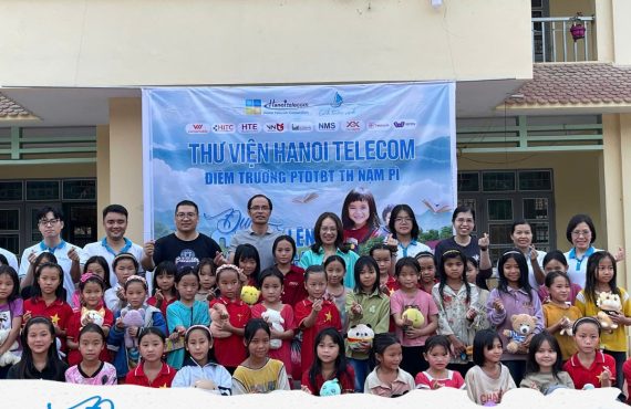 “Đưa chữ lên cao” – Hành trình tri thức nhân Kỉ niệm 25 năm ngày thành lập Tập đoàn Hanoi Telecom